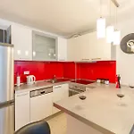 With Private Parking And Sea View Apartamento *